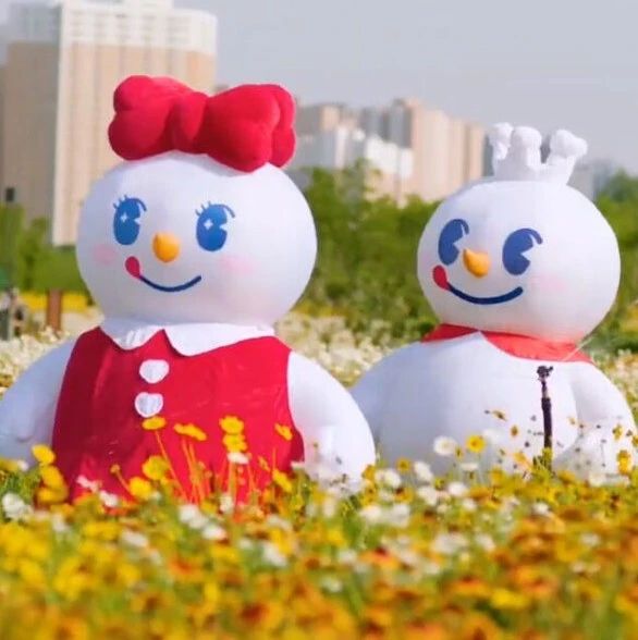 顶流“雪王”圈粉玩法
