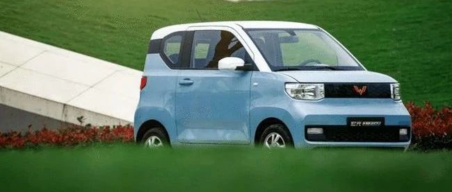 ​五菱，是怎样成为一代神车的？