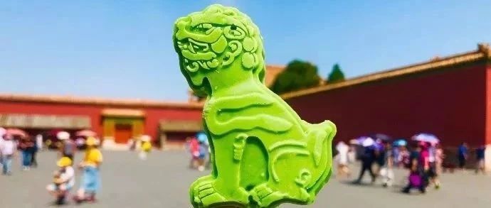 故宫出雪糕了，美翻了！